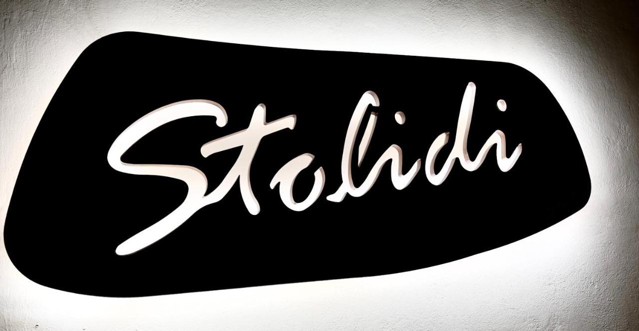 Stolidi